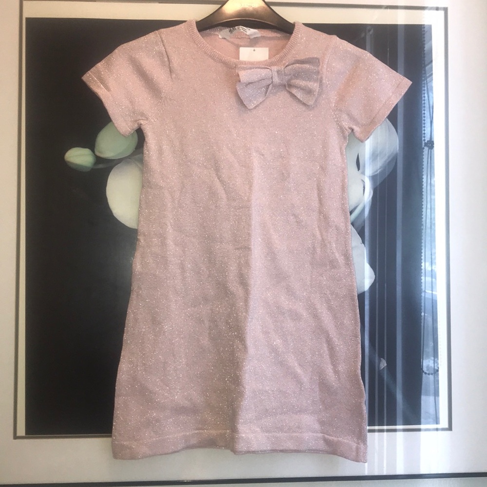 Brand New with tags Girls dress. Size 6-8Y